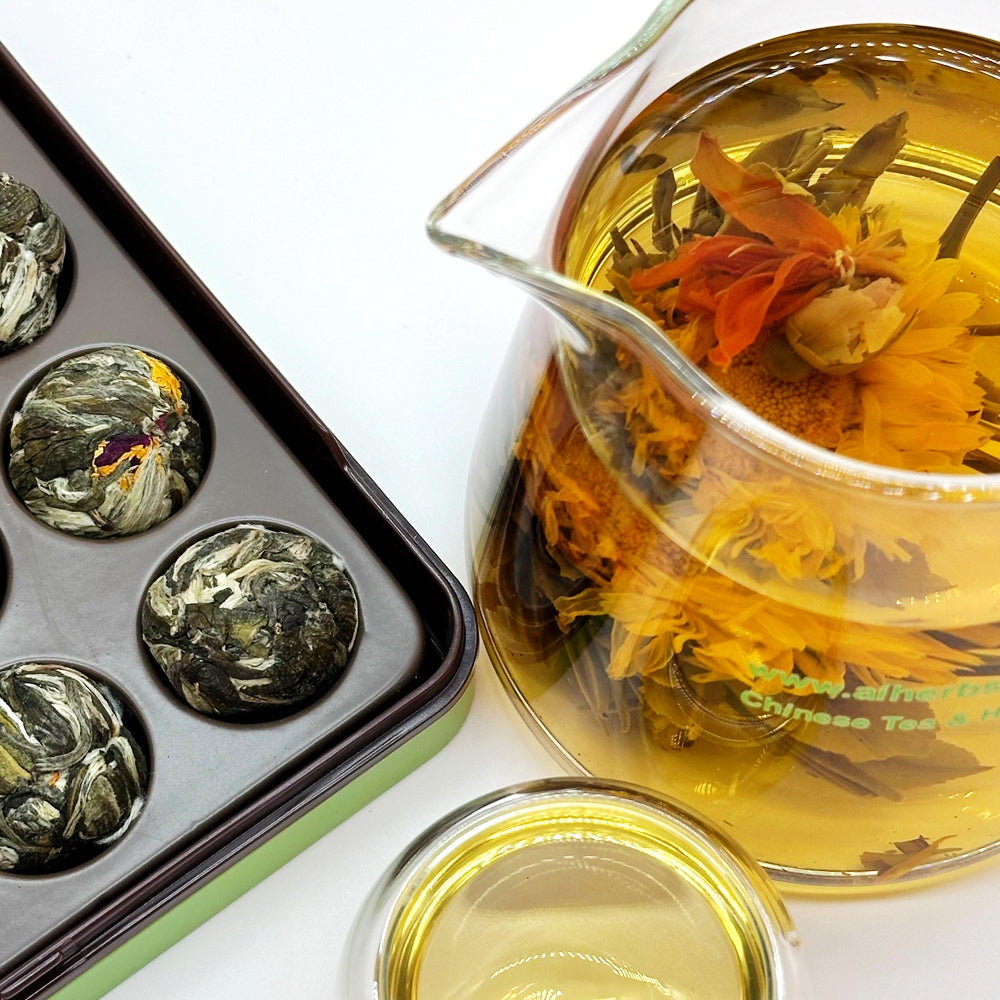 Handmade flower blooming tea ball gift box