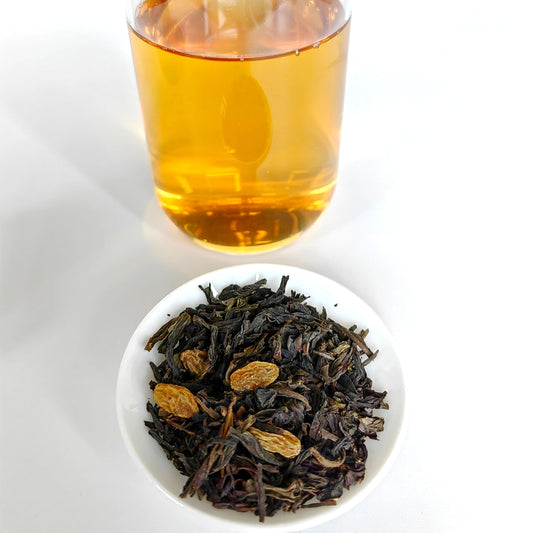 Raisins Oolong Tea