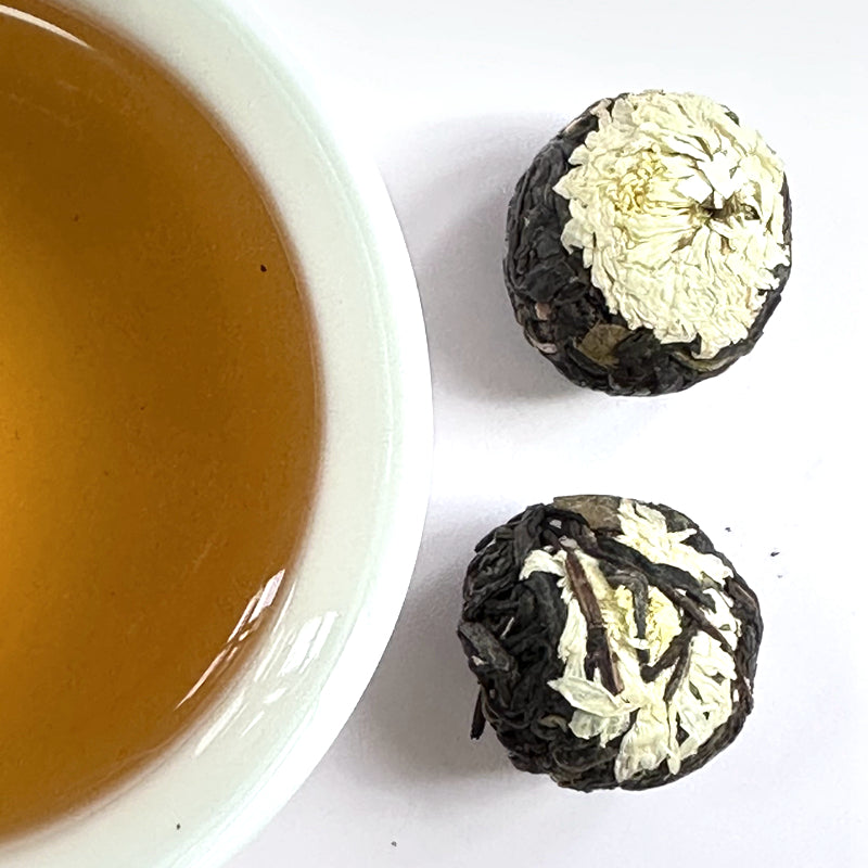 White Chrysanthemum Flower Sheng Puerh Tea Ball