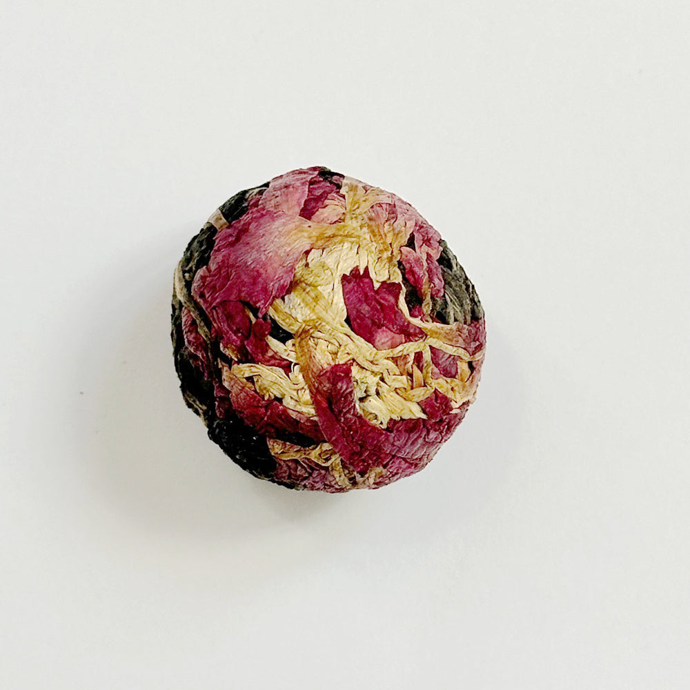 Carnation Black Tea Ball