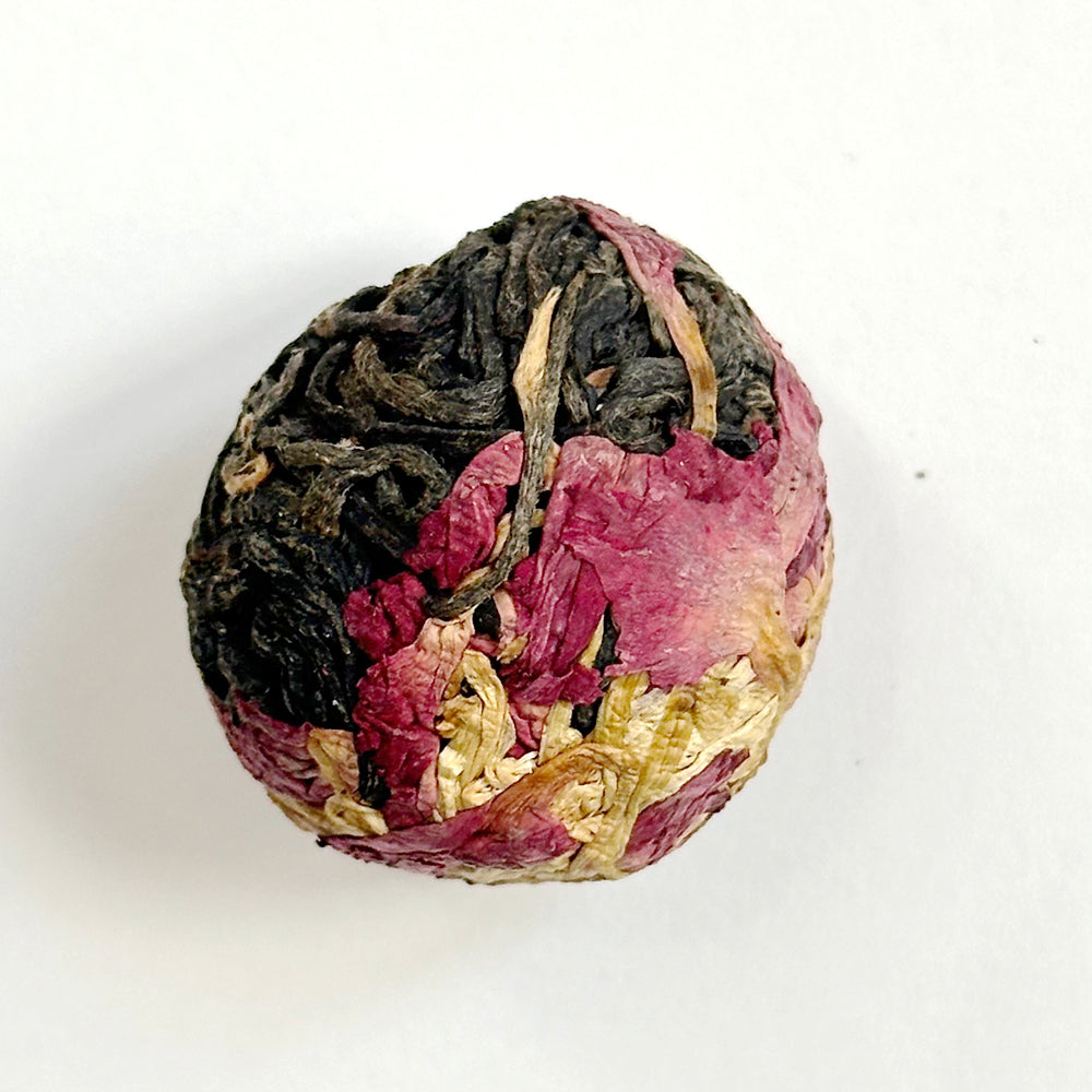 Carnation Black Tea Ball